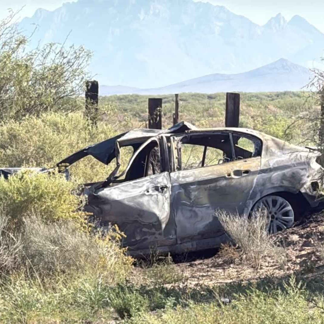 Accidente Vial Deja Auto Calcinado y una Persona Muerta
